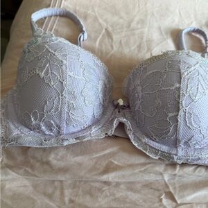Victoria's Secret Lace Underwire Bra in Light Lavender